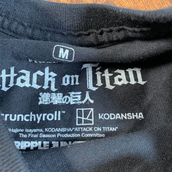 Crunchyroll Attack On Titan Men's T-shirt Size M Medium Anime‎ Art Manga - Picture 2 of 4